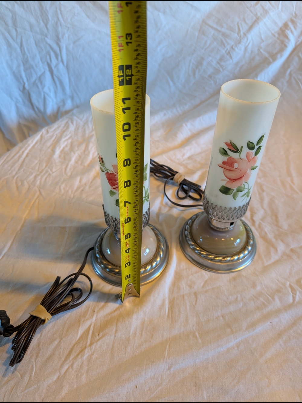 Vintage Floral Glass Table Lamp Pair with marble Base - Picture 9 of 10